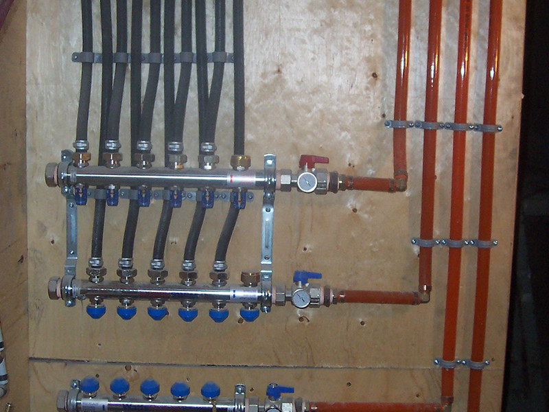 In-floor heating tube manifold service & installations in Toronto